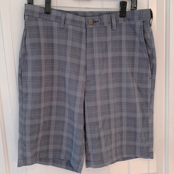 Haggar Other - Haggar Mens Cool 18 pro mens casual flat front gray plaid career shorts
